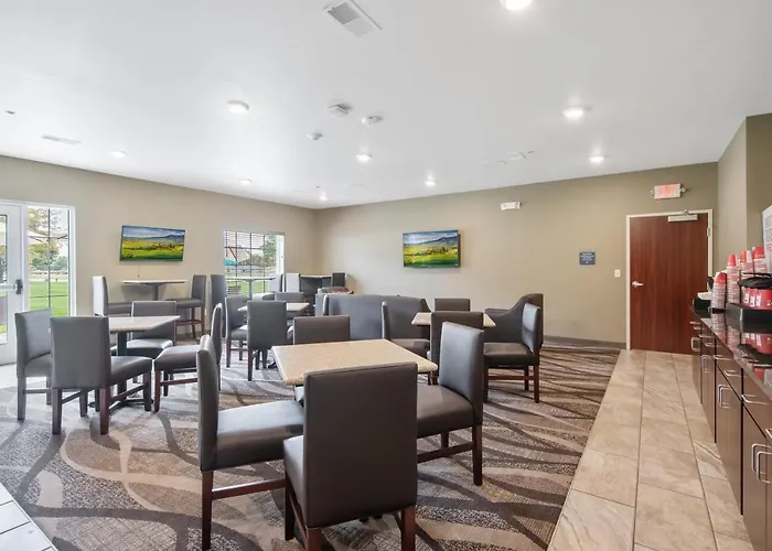 Cobblestone Hotel & Suites - Austin
