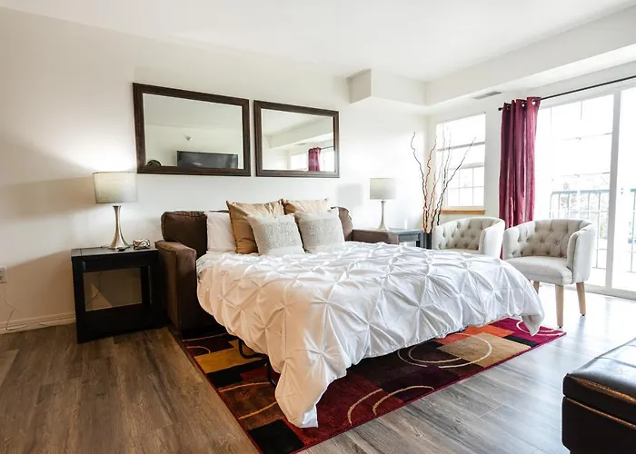 Professionally Designed Apartment Near Uptown Minneapolis