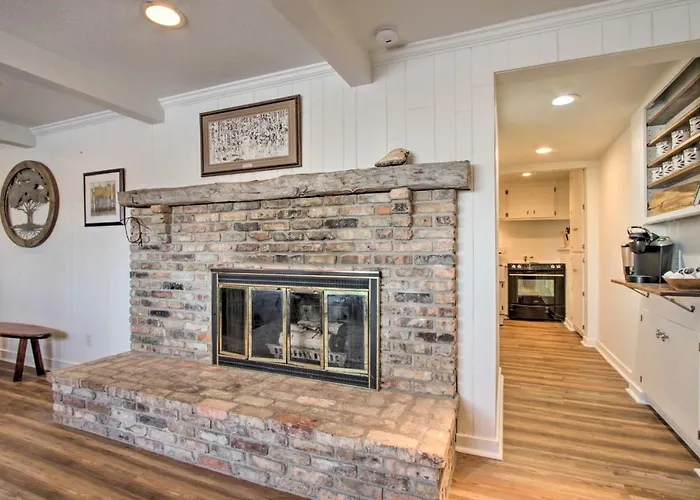 Cozy Rochester Retreat About 3 Mi To Mayo Clinic!
