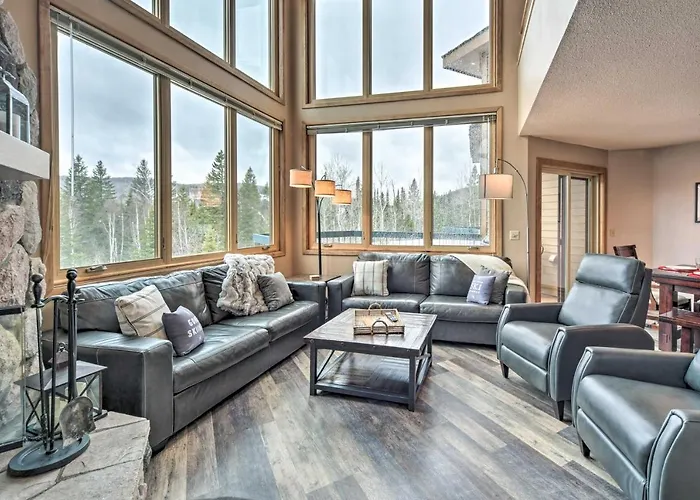 Ski-In, Ski-Out Townhome With Lutsen Mtn Views!