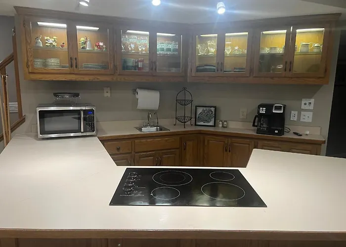 2200 Sqft. Guest Suite Pool, Spa & Nature! Apple Valley