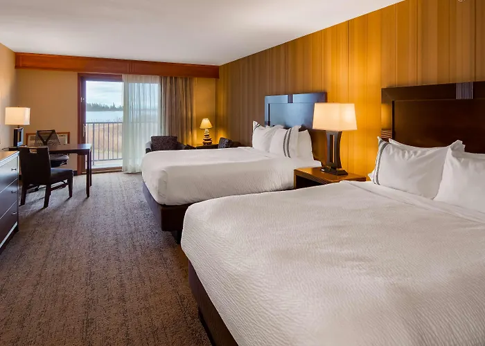 Best Western Plus Superior Inn Grand Marais
