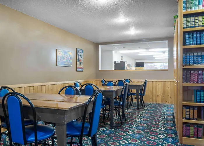 Super 8 By Wyndham Park Rapids Hotel