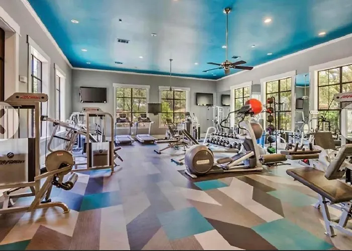 Spacious Luxury Condo Minneapolis