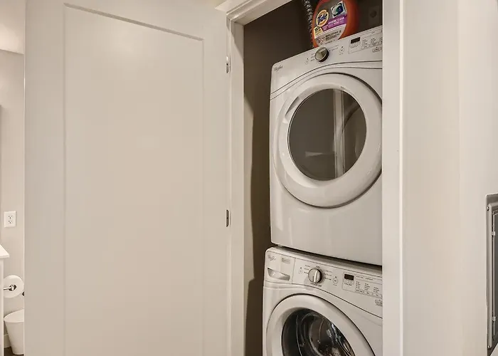 2 Bedroom - Downtown! Minneapolis