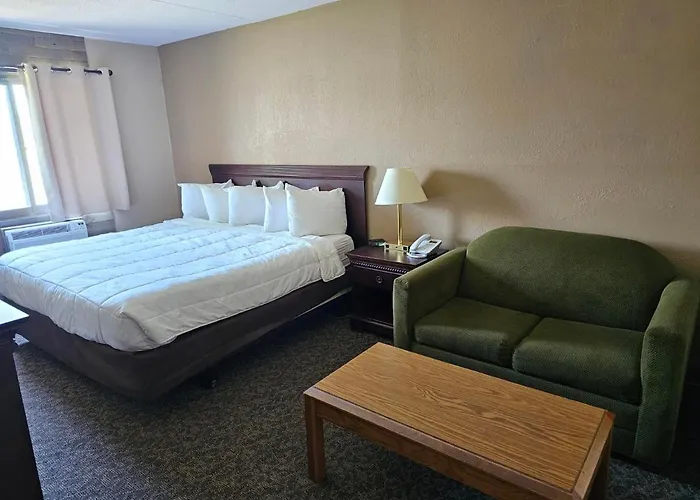 Crookston Inn & Convention Center