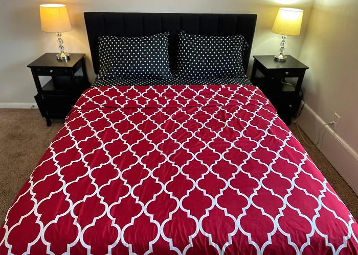 Lyndale Oasis Hotel Minneapolis