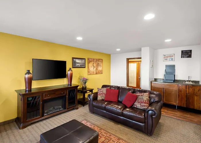 Birch Hill Suites Rochester - Med City
