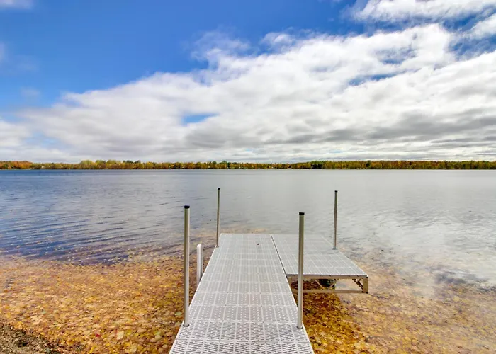 Pearl Lake Retreat W/ Dock & Stunning Views! Detroit Lakes