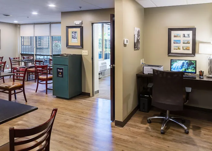 Aspen Select Hotel Rochester