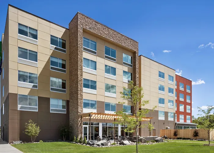 Holiday Inn Express & Suites Duluth North - Miller Hill By Ihg