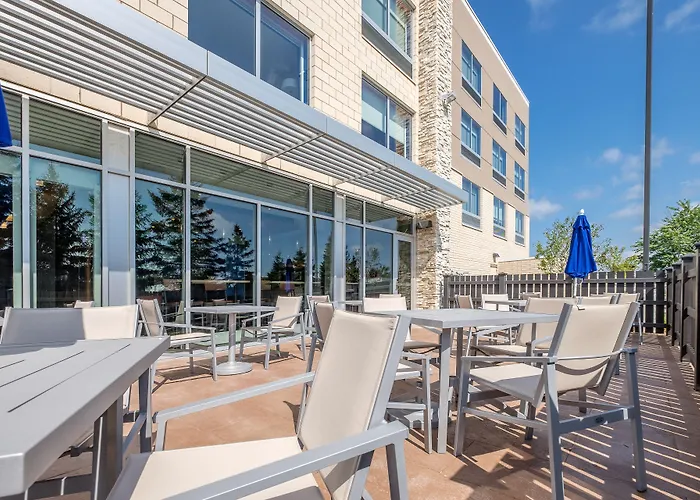Holiday Inn Express & Suites Eagan - Minneapolis Area By Ihg