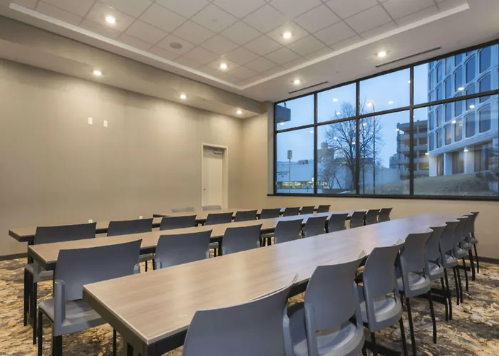 Hampton Inn And Suites Minneapolis University Area, Mn