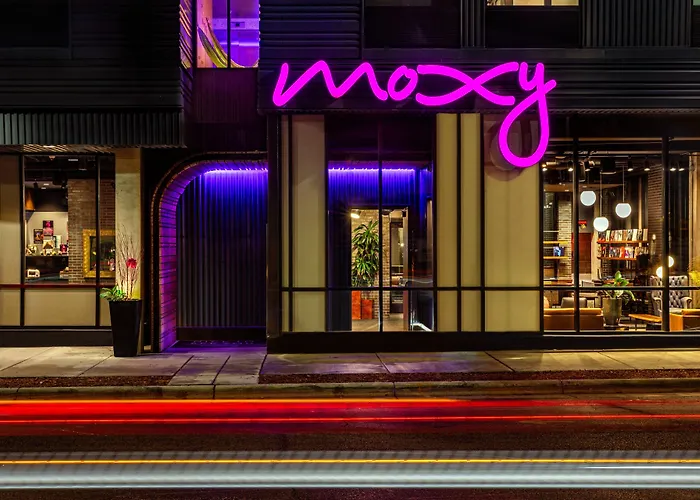 Moxy Minneapolis Uptown