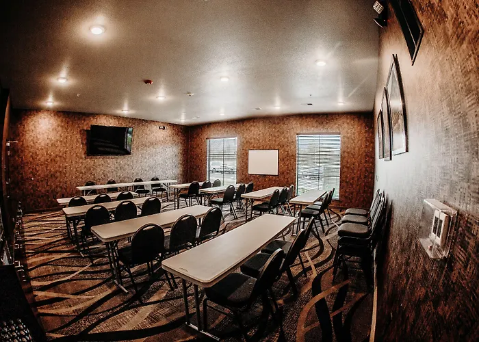 Cobblestone Hotel & Suites International Falls