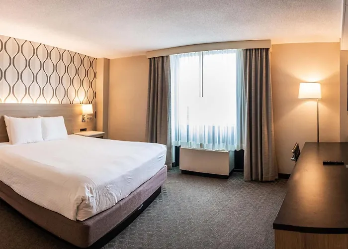 Radisson Hotel Duluth-Harborview