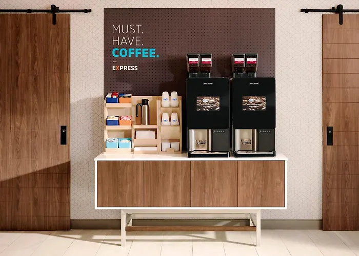 Holiday Inn Express Roseville-St. Paul By Ihg