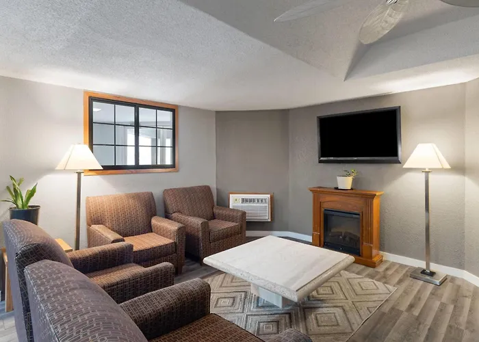 Sauk River Inn & Suites, A Travelodge By Wyndham Sauk Centre