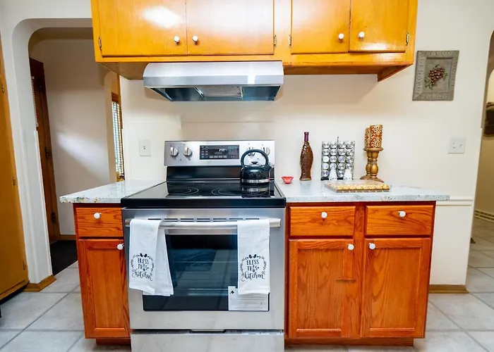 Cozy 5Br St Paul Home With Fireplace & Free Parking Saint Paul